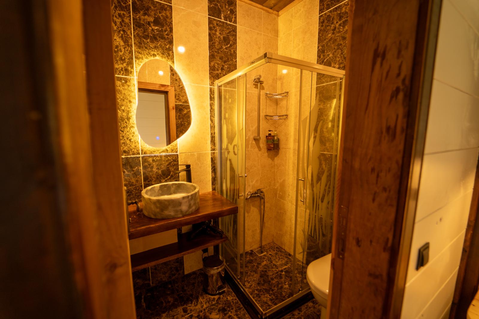 Bahçe Suit 1